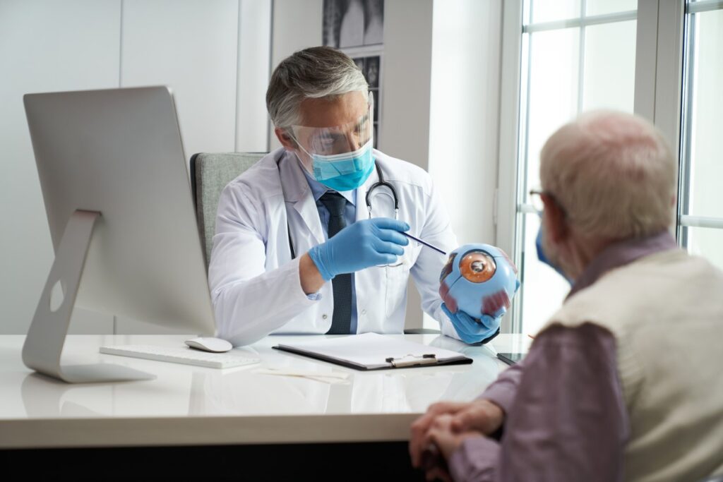 Optometrist Discusses Dry Eye with Patient